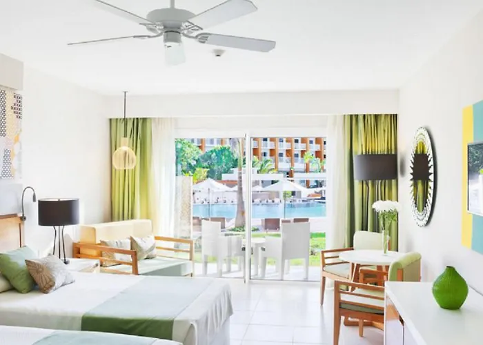 Hotel Playa Vista Azul